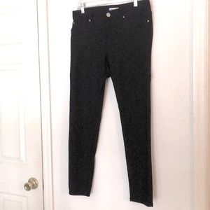 Girl’s stretchy black pants